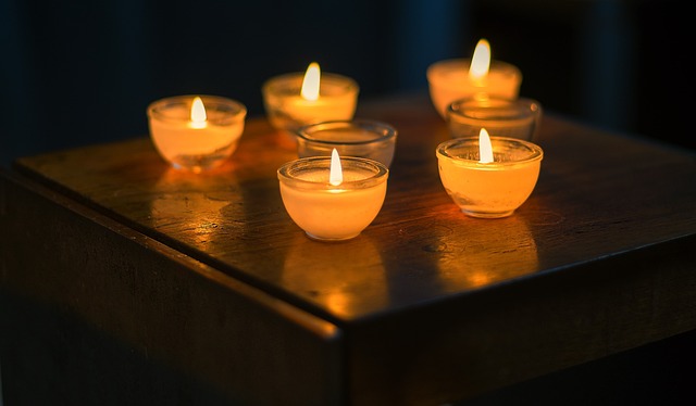 candles-gb81c3c7f1_640